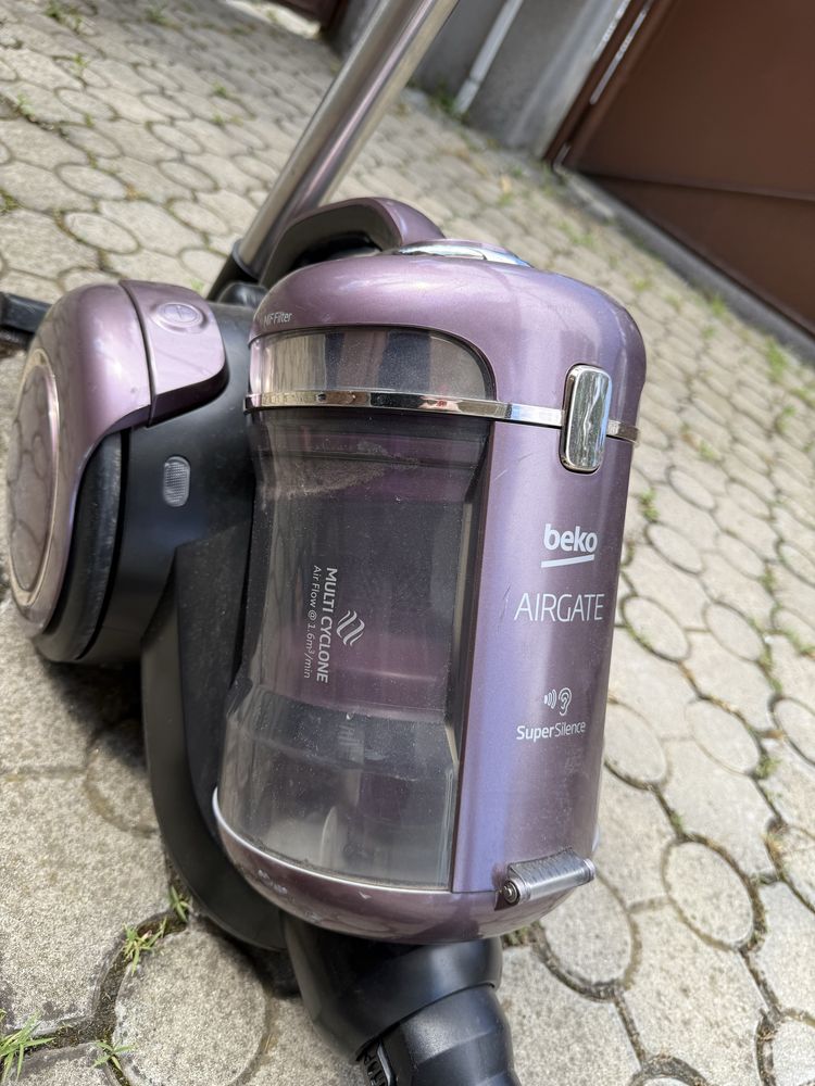 Vand aspirator Beko AIRGATE folosit