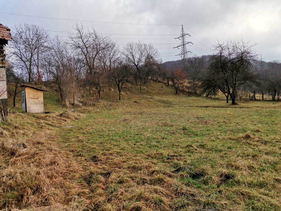 Casă 5 camere mobilată- utilată+3500 mp teren, sau schimb  Câmpulung