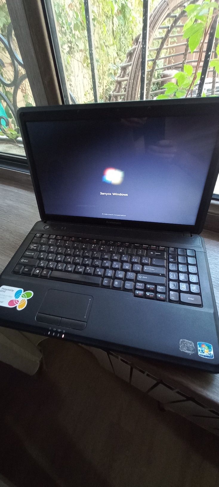 Ноутбук Lenovo в хорошем состоянии
