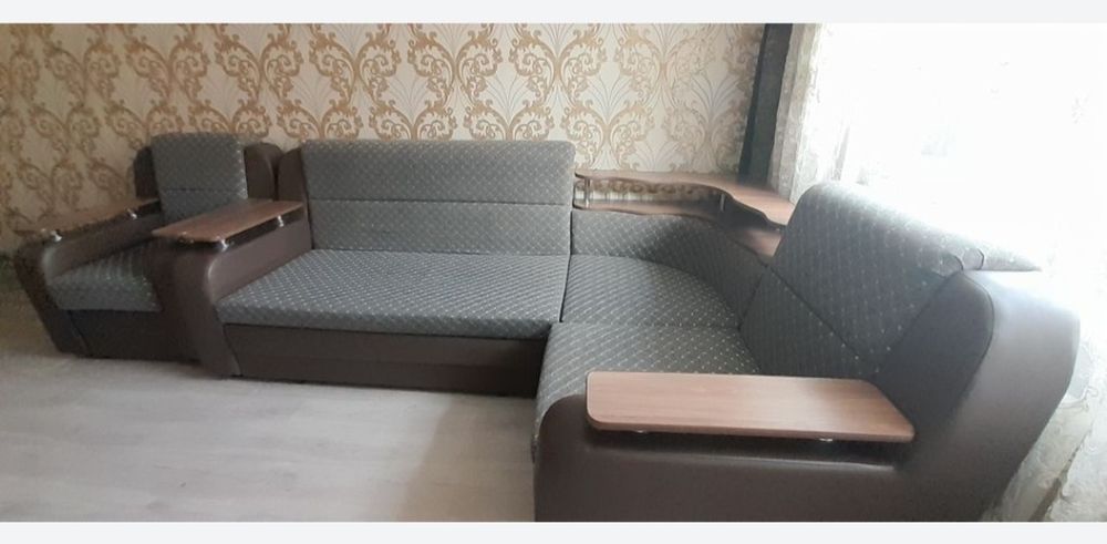 Продам б/у диван