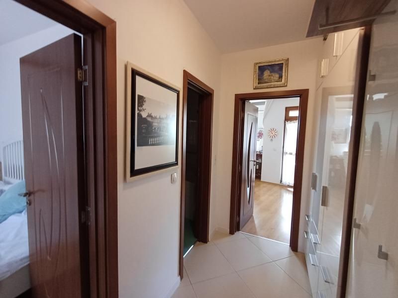 Дава се под наем Двустаен апартамент в Пловдив, Център - 60 кв.м за 382.5 € - Снимка #3