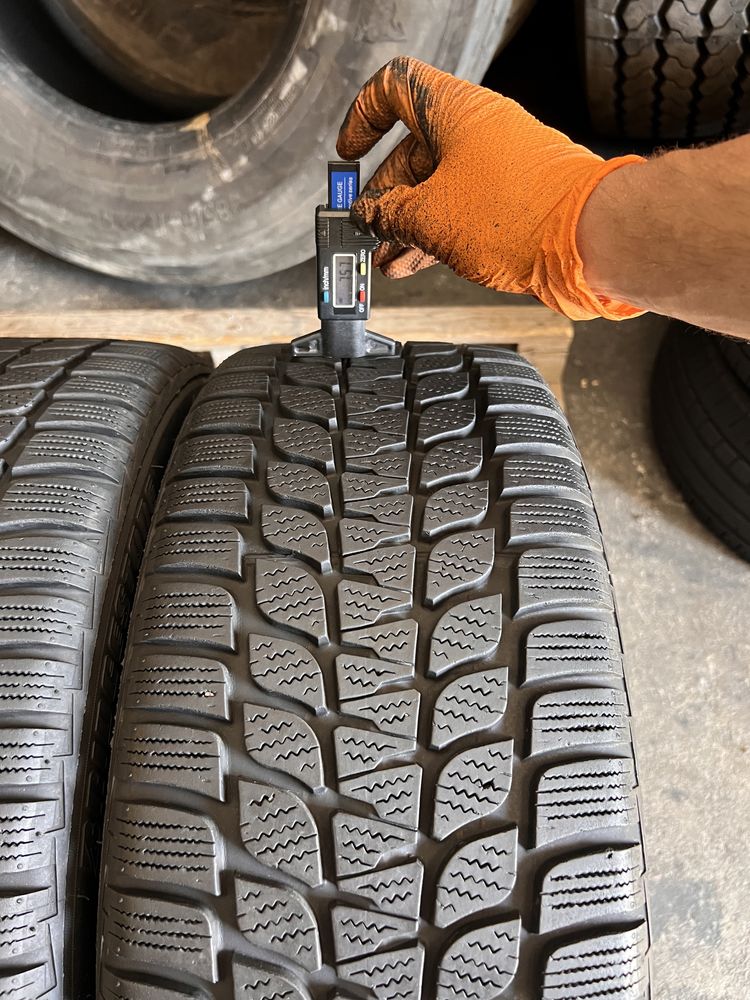 2 anvelope iarna 215/45/17 , Bridgestone , 7.5 mm