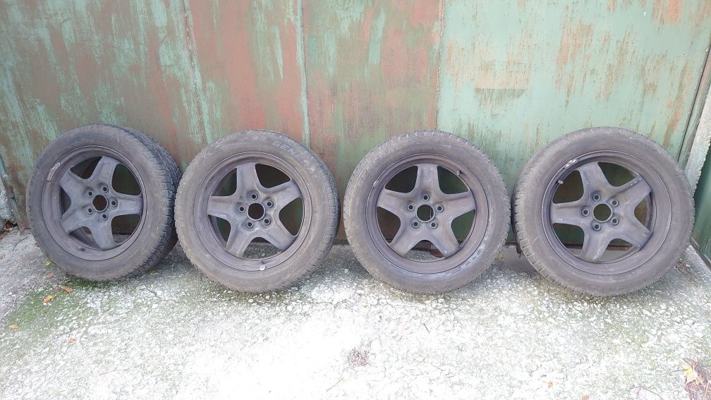Продавам гуми с оригинални желязни джанти Опел Инсигния
