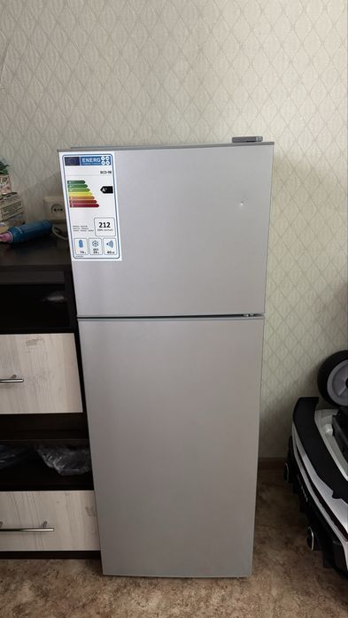 Холодильник маленький!