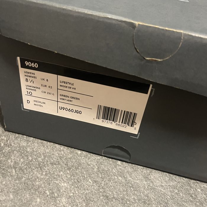 New Balance 9060, marime: 42