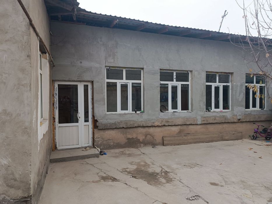 Уй сотилади Файзобод, Ок билол махаллада!