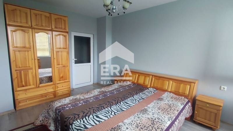 ЕРА ИмотиТе предлага под наем цялостно обзаведен Тристаен Тухлен апарт