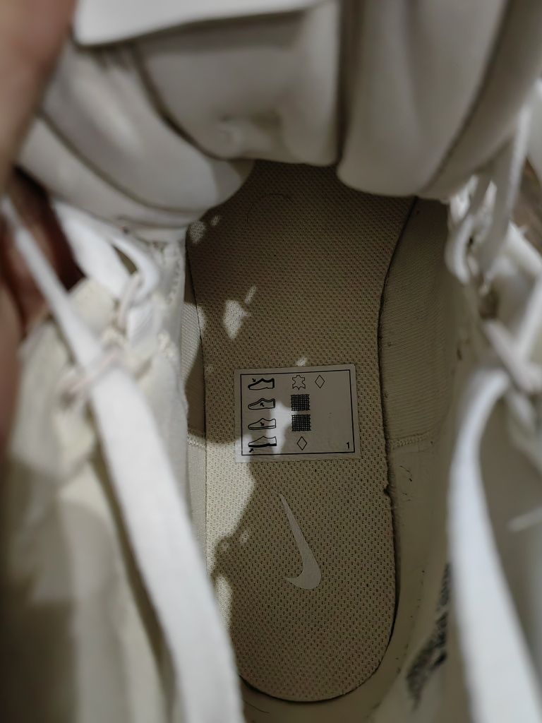Маратонки Nike 40.5 номер
