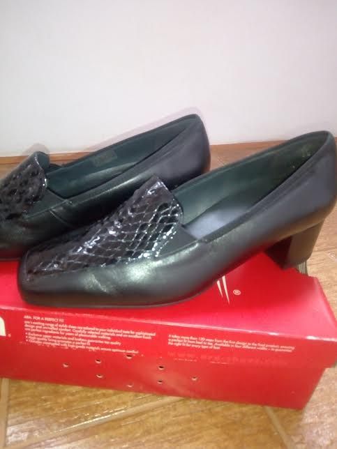 Pantofi de piele dama