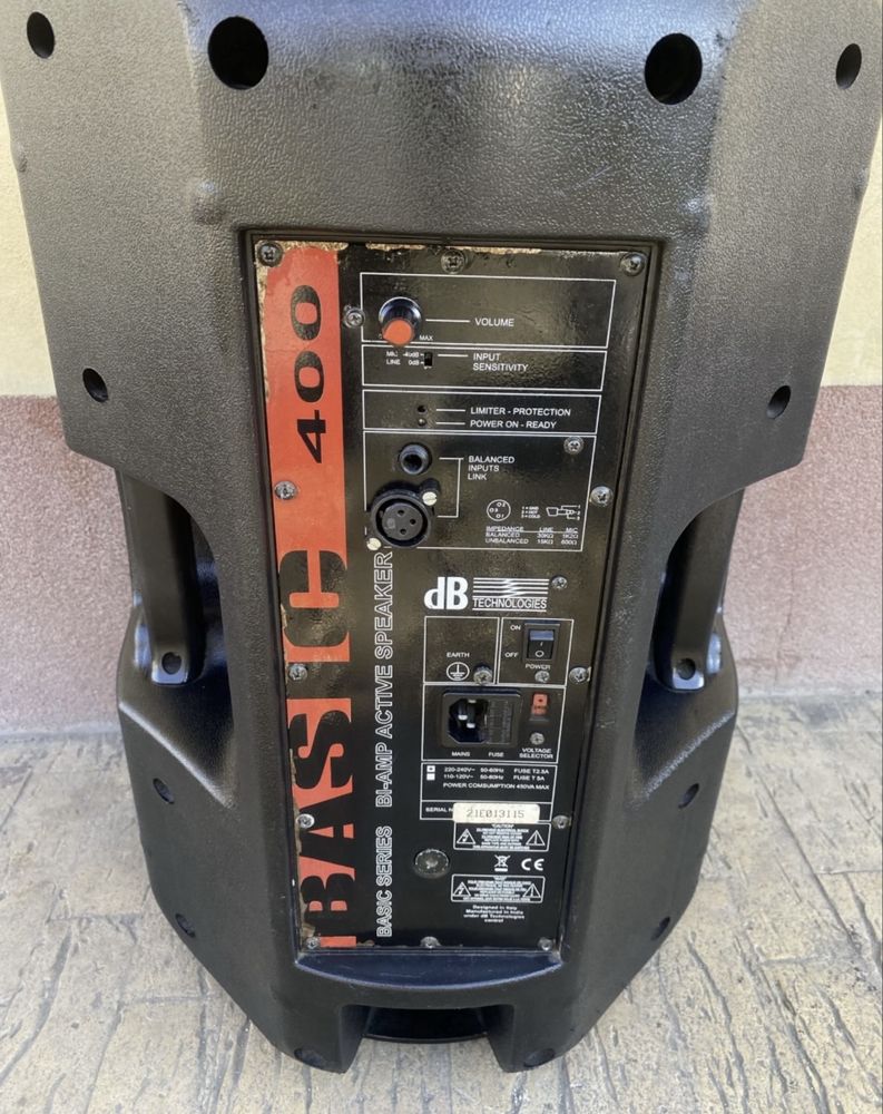 dB Technologies Basic 400 boxa activa ( linie / instrumente muzicale )