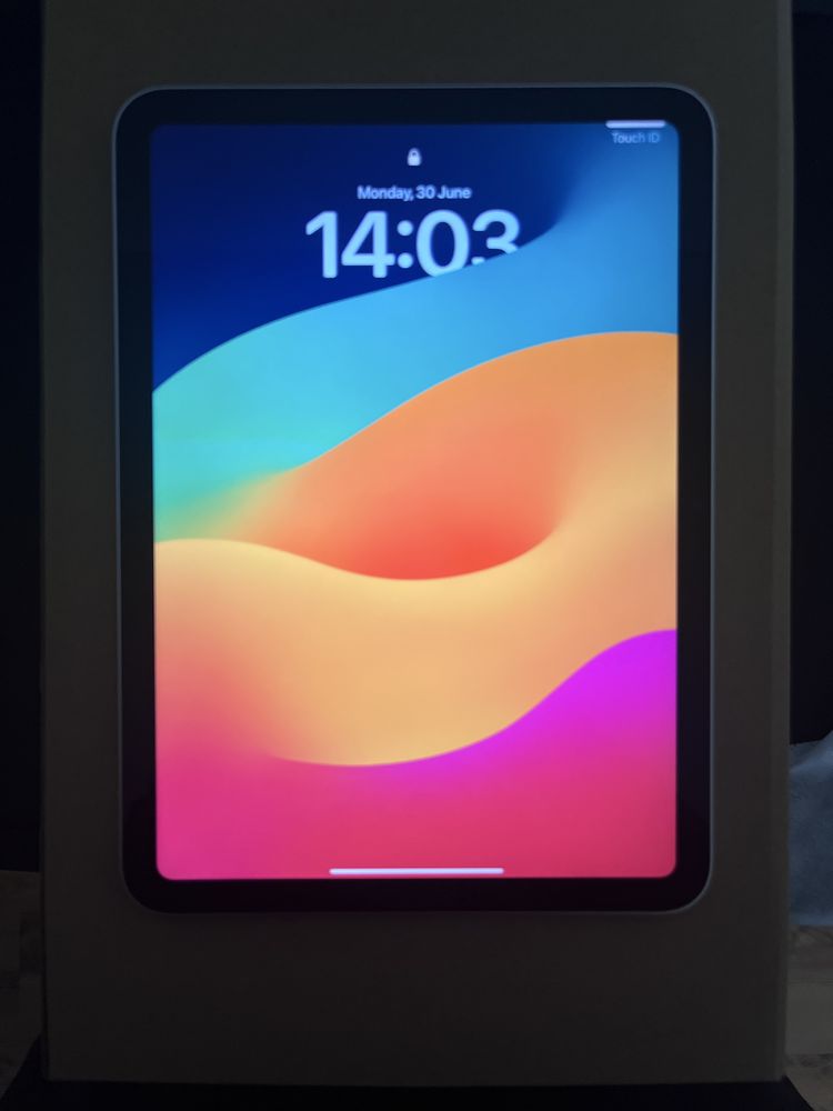 Vând iPad 10, 64GB