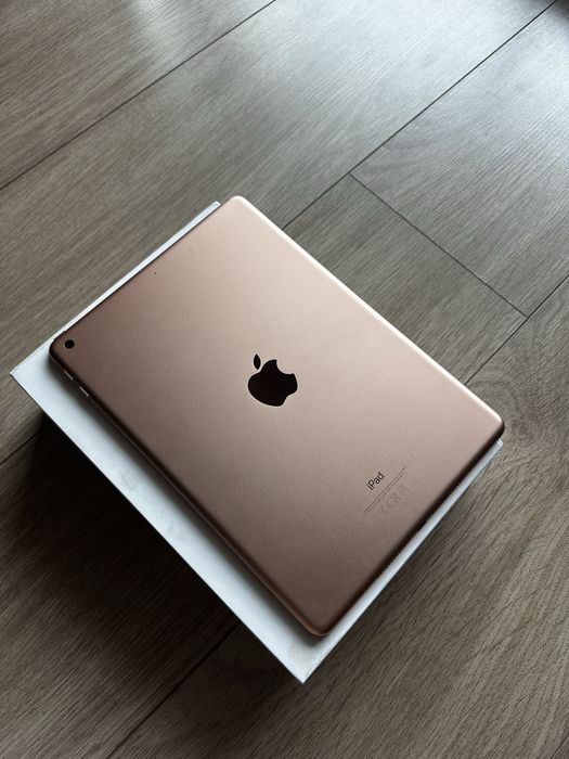 Apple iPad 6, 32 GB в отлично състояние