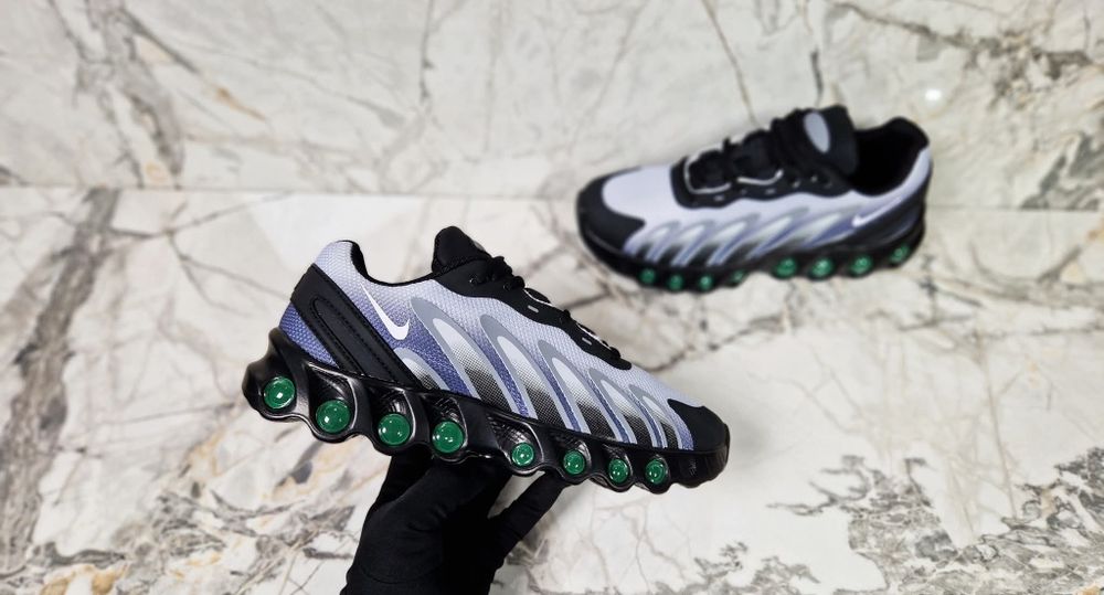 Мъжки маратонки Nike DN8