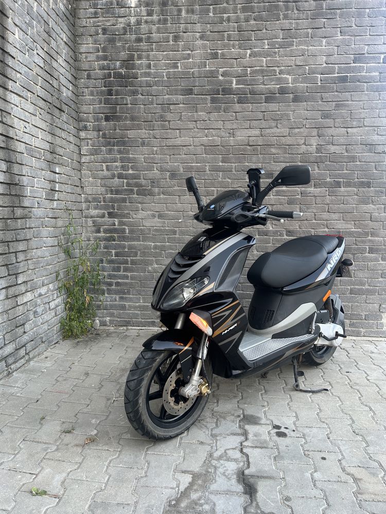 Scuter Piaggio NRG (Energy) Hyper 2 2T fara permis!