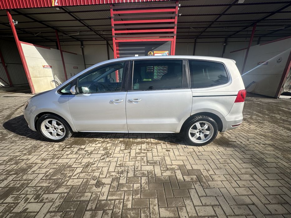 Seat Alhambra 2011