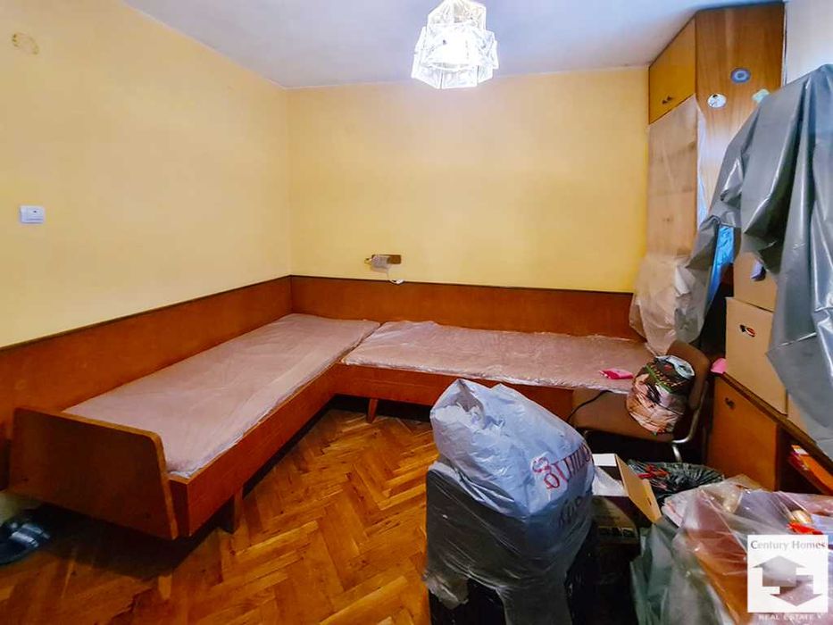 104966 ЕКСКЛУЗИВНО! Тристаен апартамент с гараж, център В. Търново