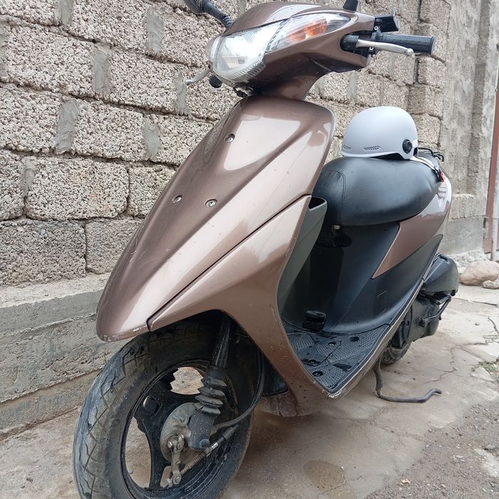 Продается надежный скутер Suzuki address v50 Япония инжектор