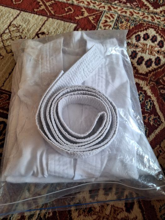 Продам кимоно для джиоджитсу!