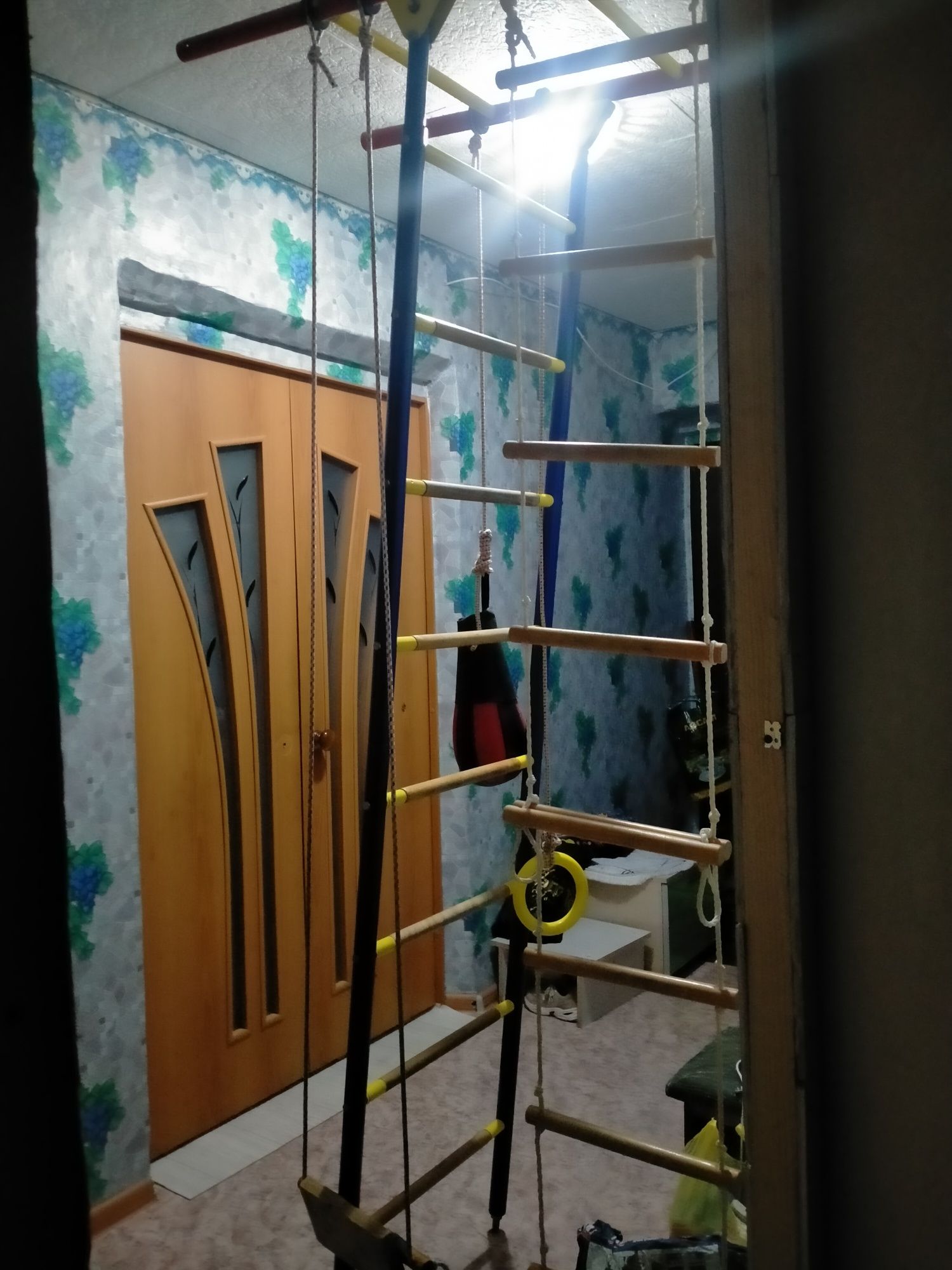 Продам шведскую стенку