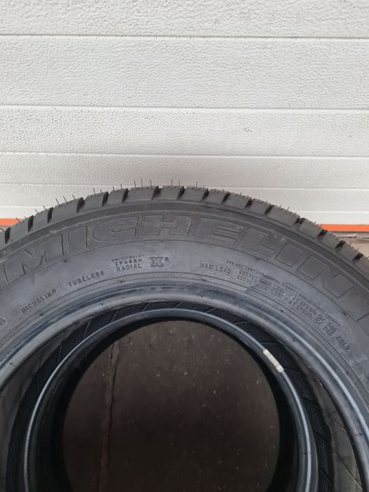 Нови всесезонни гуми 2 броя за Бус MICHELIN Agilis 51 215 65 R16C