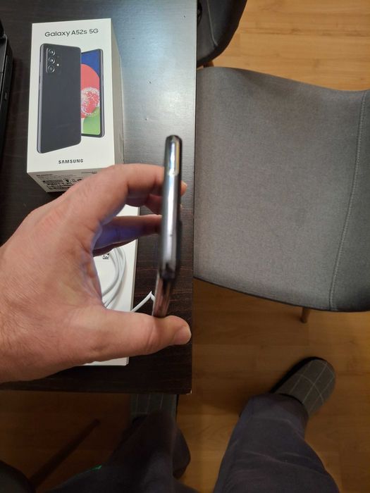 Samsung A52s 5G .