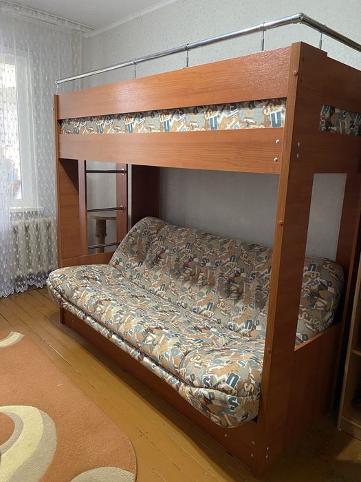 Двухъярусная кровать диван