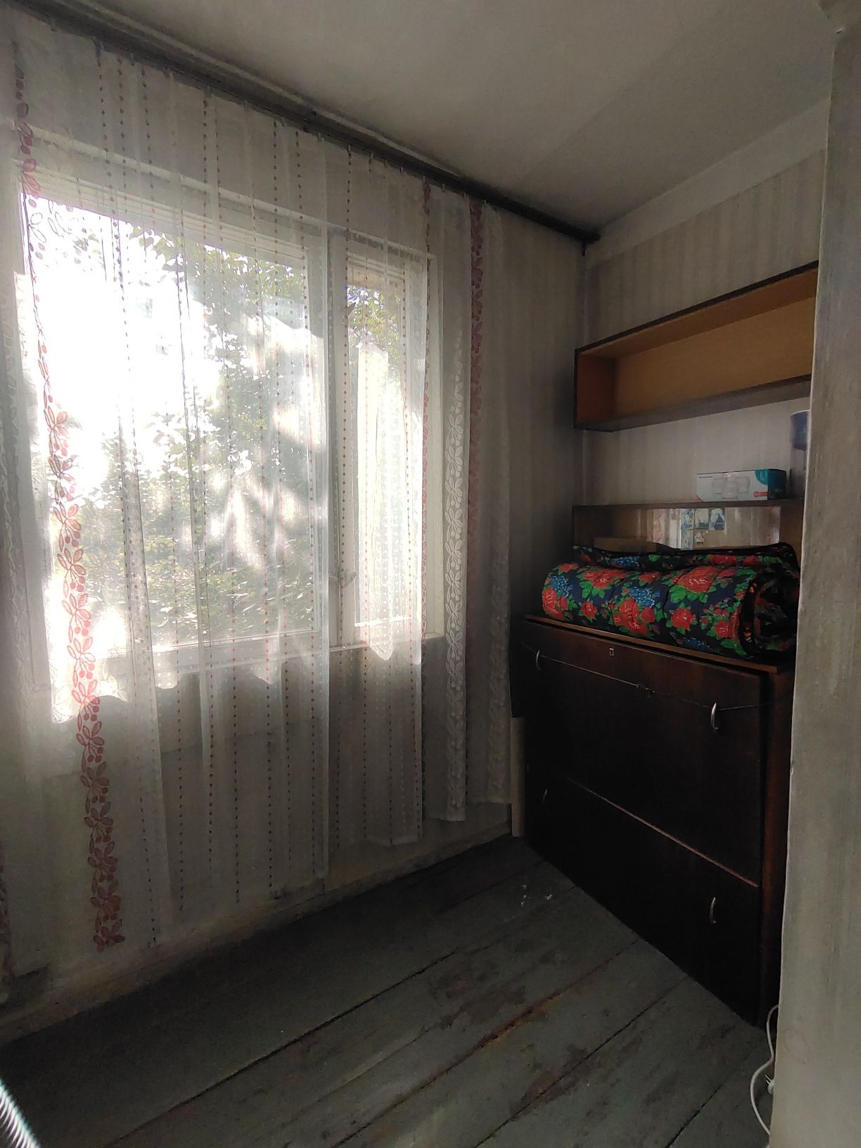 Продам 2ком квартиру.Паркентский рынок,Риезий,Шампанский завод