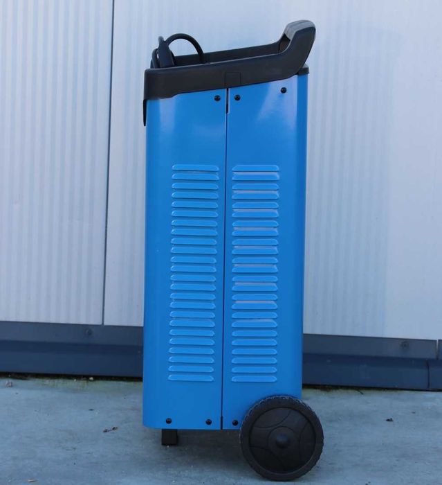 Професионално стартерно и зарядно устройство TACH CD-1200