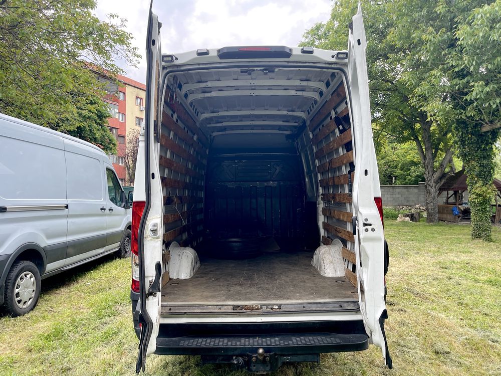 Iveco Daily 2015 – 2.3 Diesel – L3H2 – 235.000 km – Service la zi