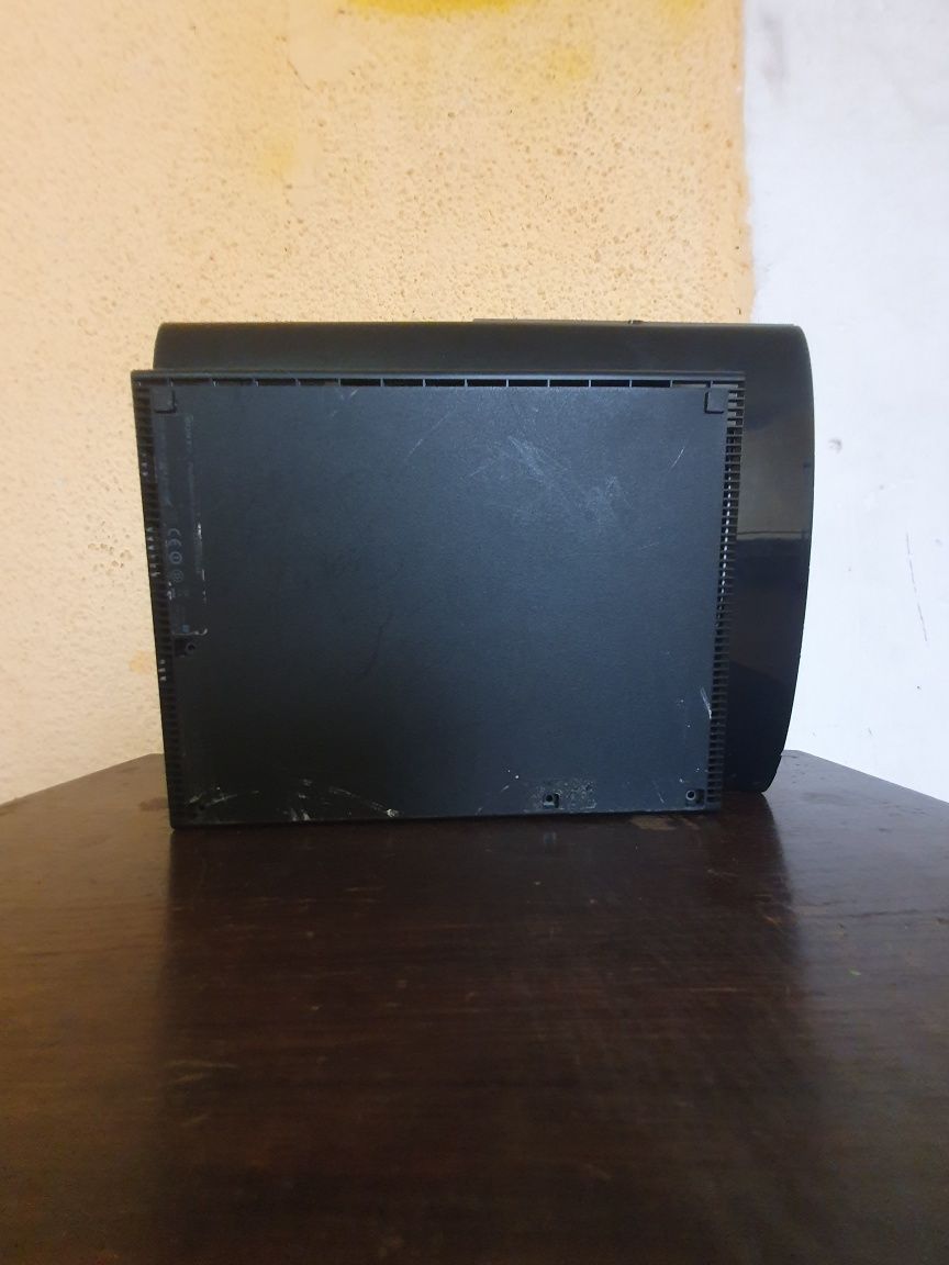 Ps3 super slim cu toate necesarele