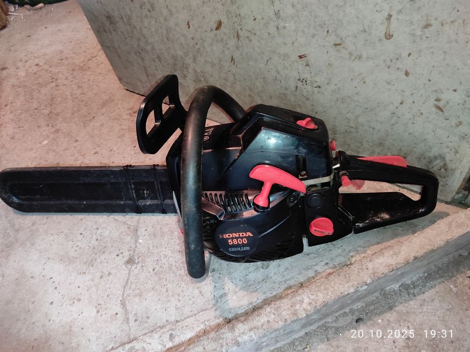 Бензинова резачка за дърва