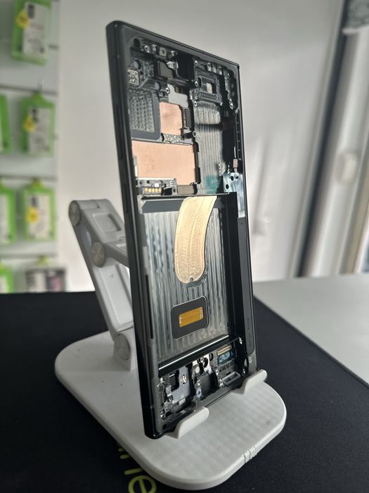 Оригинален дисплей за Samsung Galaxy S23 Ultra