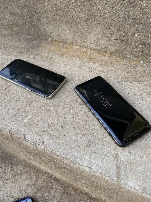 два броя Samsung Galaxy S8 Галакси с8 galaxy s4 iphone se