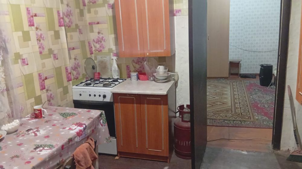 Сдам дом барачного типа комната кухня