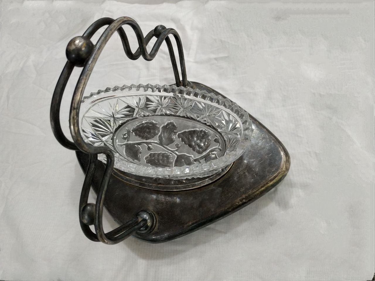 Старинная икорница