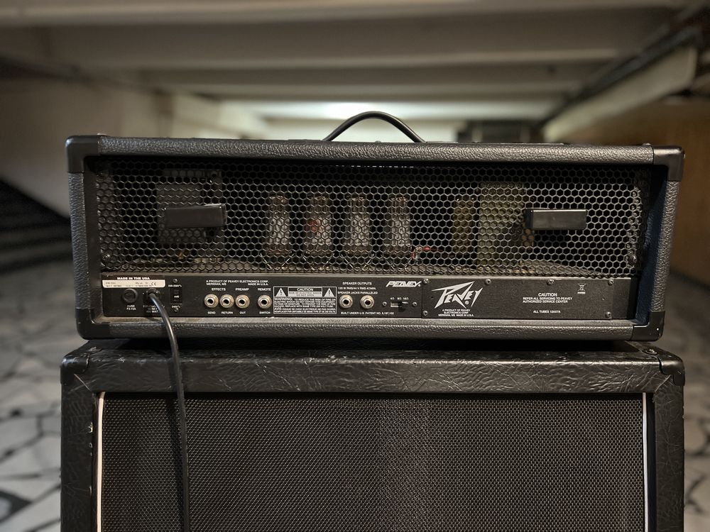 Китарен усилвател Peavey 6505 USA 120w + flight case и мек калъф