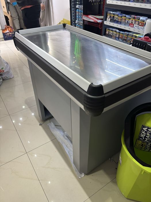 Tijghea/ masa pentru casa de marcat