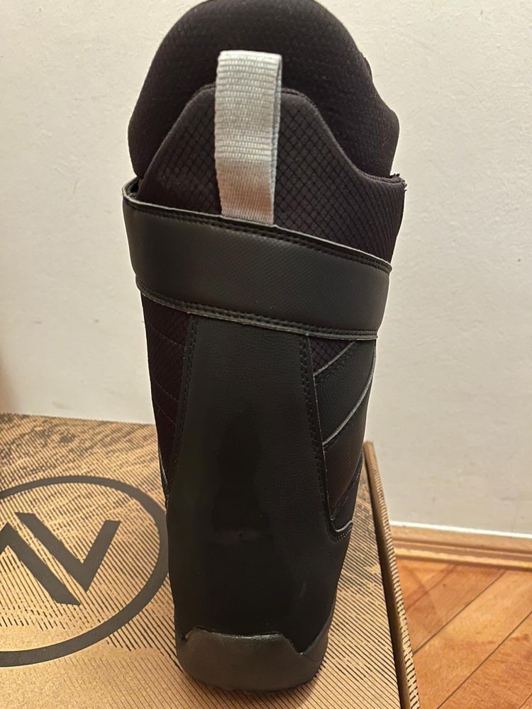 Boots snowboard Nidecker Cascade W 25.5 / 40.0