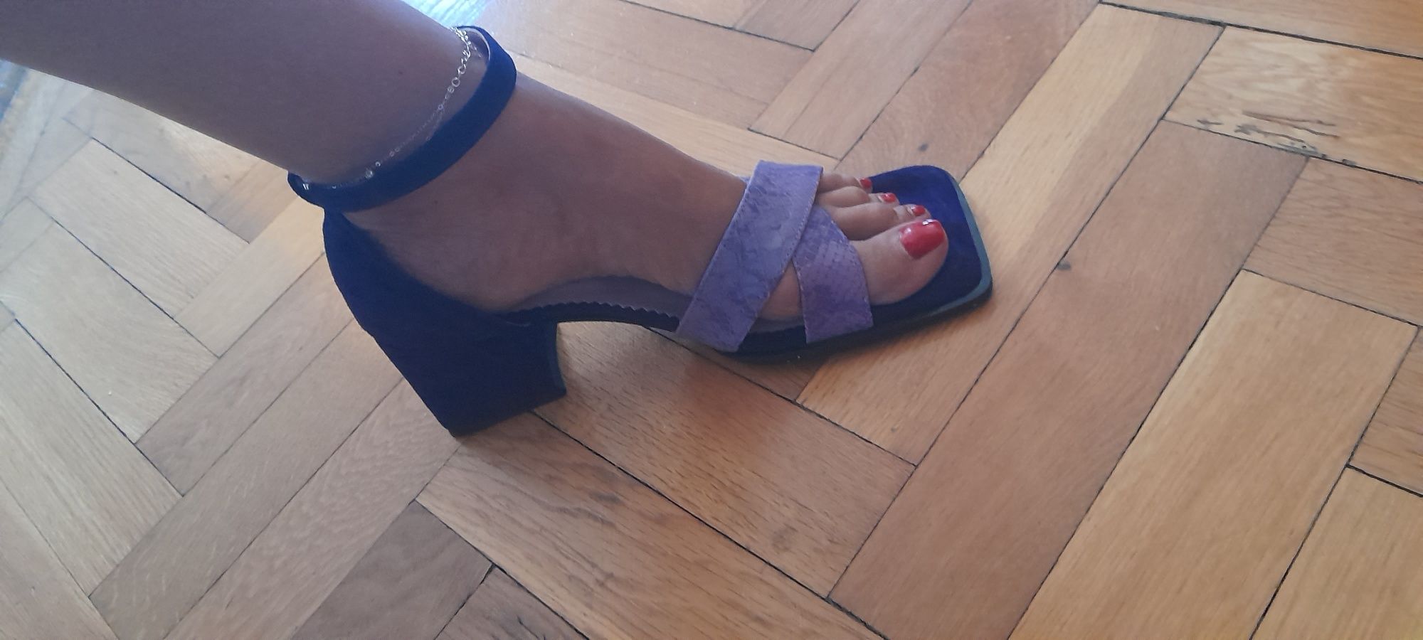 Sandale deosebite 39-40