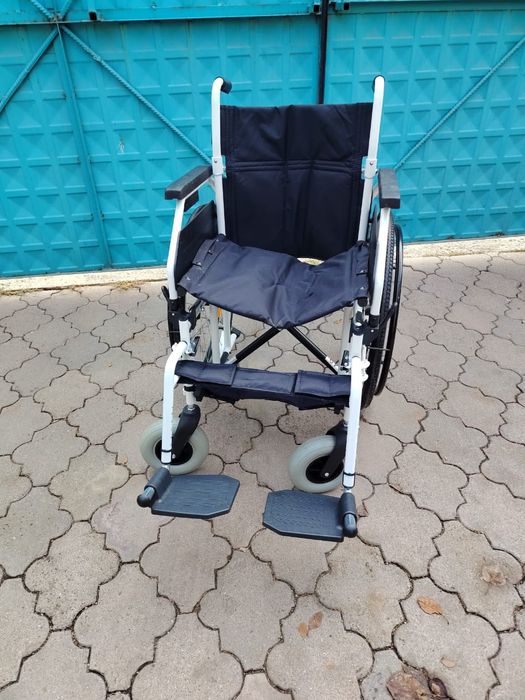 Инвалидная коляска