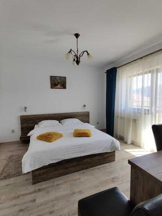 CAZARE REVELION 2026 3 nopti 20-22 pers Pensiunea Roua PIATRA NEAMT