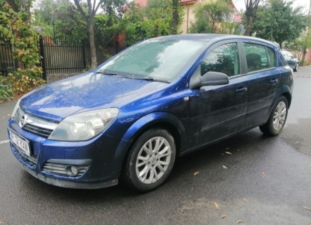 Dezmembrez Opel Astra H GTC  Hatchbach1.4i 1.7cdti 1.9cdti orice piesa