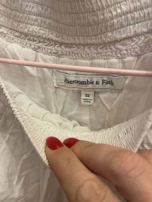 Юбочки для девочки 4-6 лет . В отличном состоянии