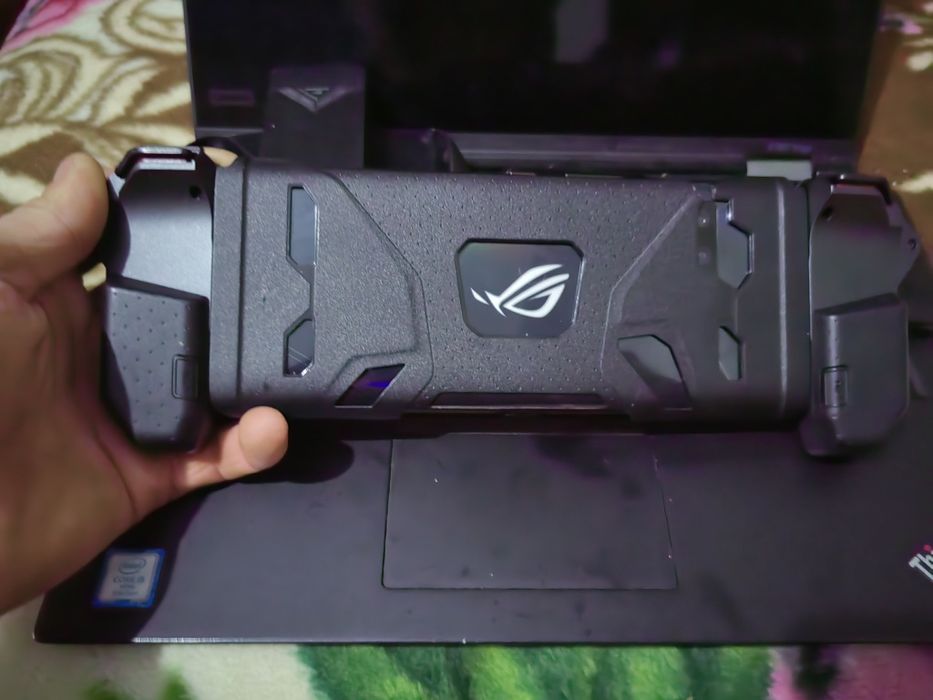 Schimb asus rog phone 3 cu iPhone