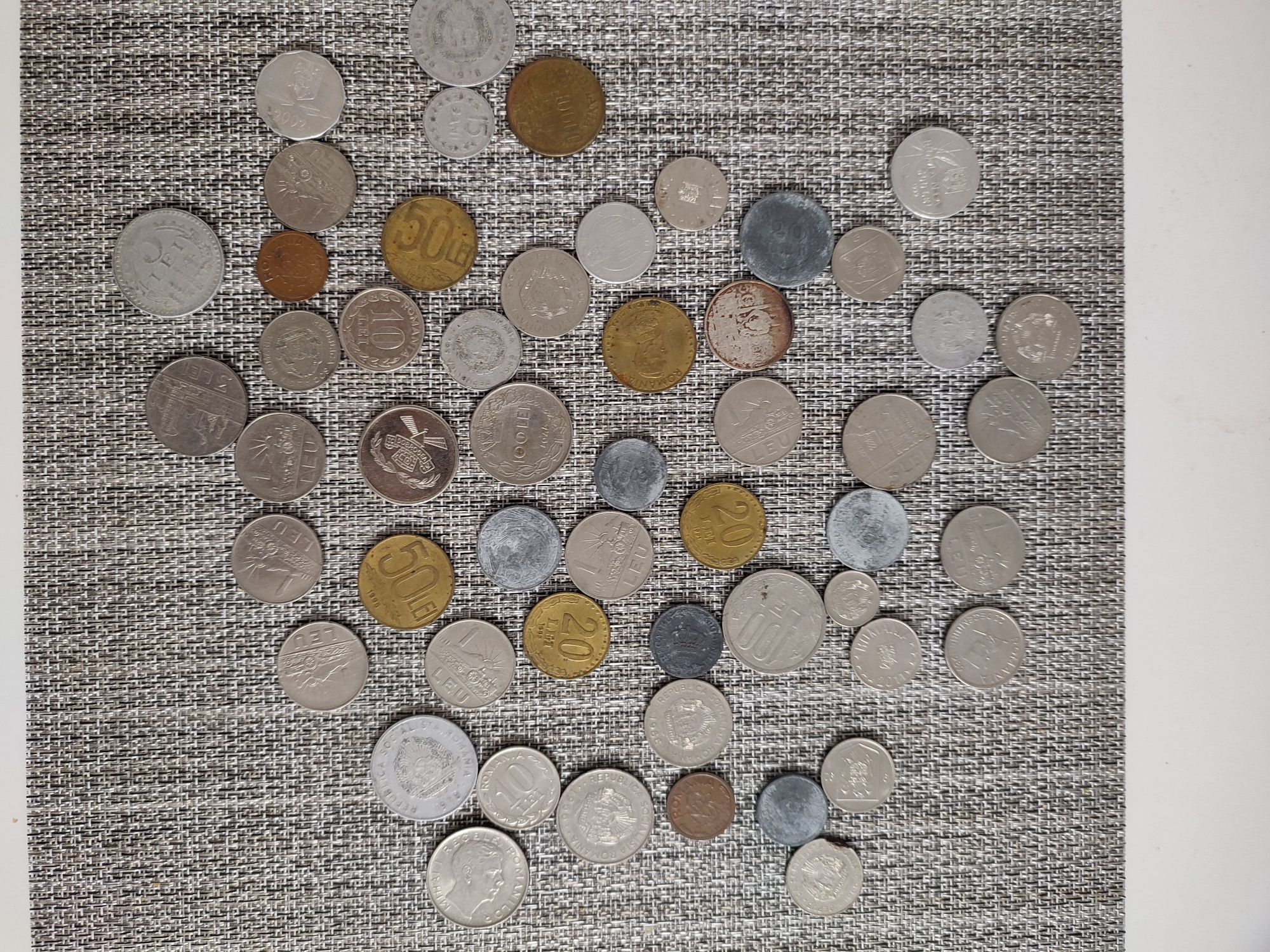 Vând bacnote românești+ monede