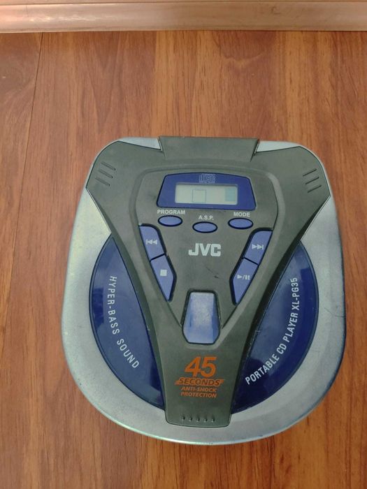 JVC  CD Player XL-PG35 HYPER Bass 45 Sec. Anti Shock Protection