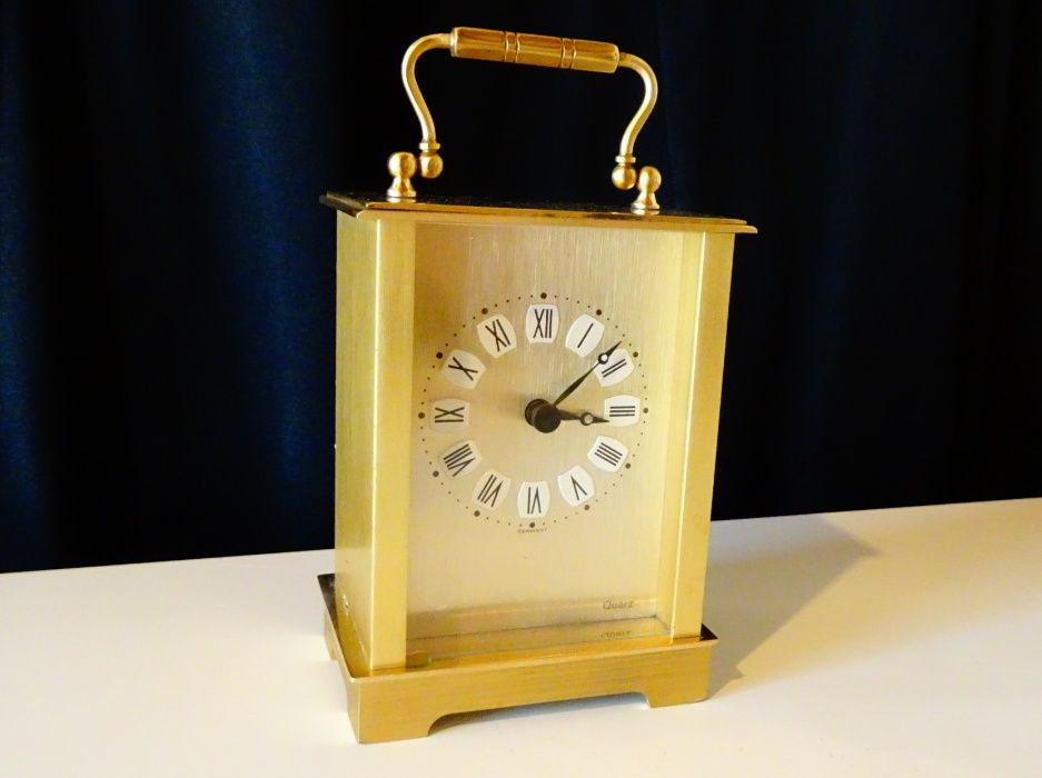 Настолен месингов часовник,Западна Германия.