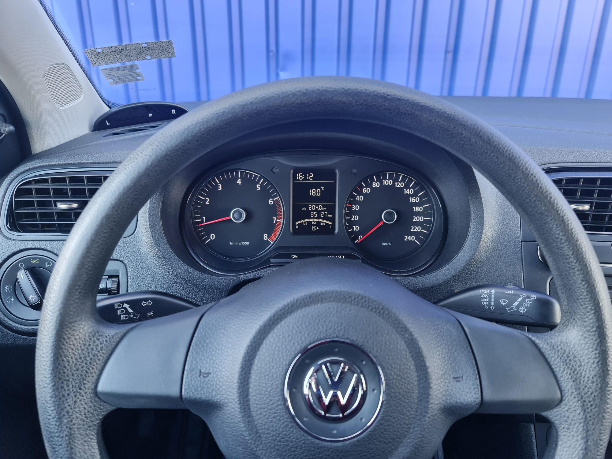 VW Polo 1.2, бензин, 85 000 км.