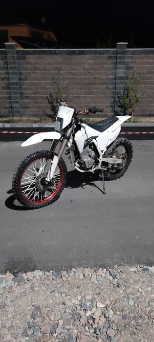 Продам эндуро 250 куб