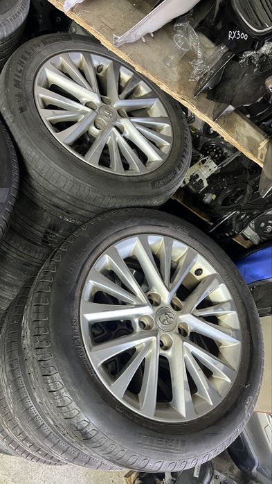 Диски с резиной Камри 55